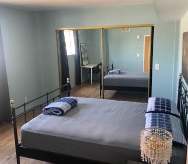Pico - Robertson Hostel | LA Love Home