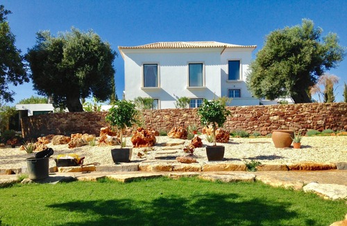 Tavira Apartment | La Senhora Das Oliveiras (The Garden Studio)