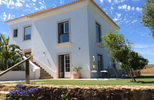 Tavira Apartment | La Senhora Das Oliveiras (The Garden Studio)