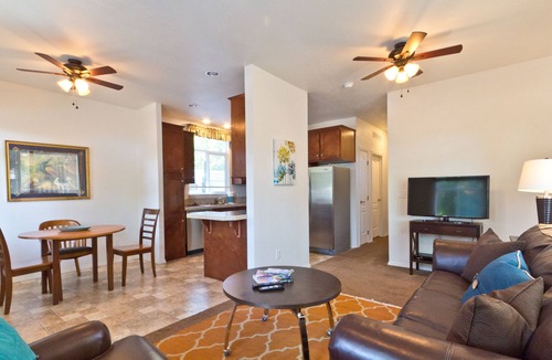 Oak View House | Lake Casitas 10 min. To the BEACHnWinery view