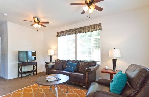 Oak View House | Lake Casitas 10 min. To the BEACHnWinery view