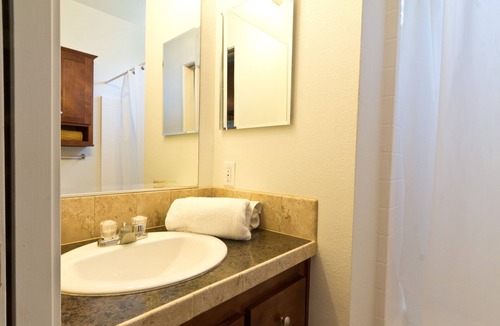 Oak View House | Lake Casitas 10 min. To the BEACHnWinery view