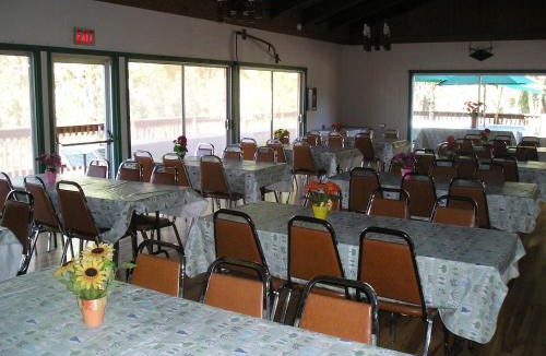 Oregon House Resort | Lake of the Springs Camping Resort Cabin 2