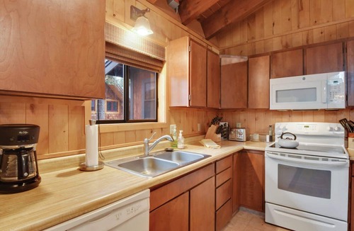 McKinney Estates House | Lake Tahoe Treasure! Minutes from Beach & Skiing