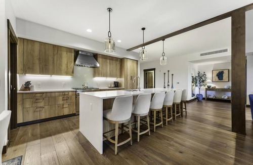 Stateline Condo | Lakefront community 2,775 sqft. 4 bed, 4 bath Condominium