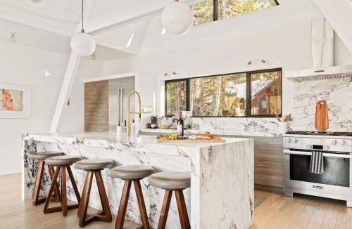 Big Bear Lake Villa | Lakefront Modern A Frame