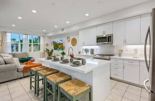 Terra Lago House | Lakefront new modern+ gameroom, next 2 golf+casino