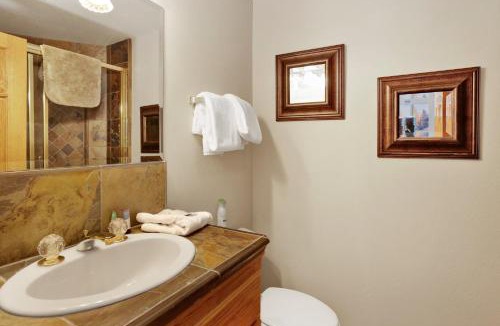 Big Bear Lake House | Lakefront village castle #2312
