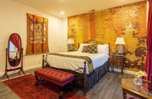 Descanso Resort | Lakeside California Jewel 10 Bedroom Luxury Spa Retreat