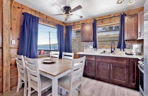 Big Bear Lake Cabin | Lakeside Family Cabin at Shore Acres Lodge Big Bear