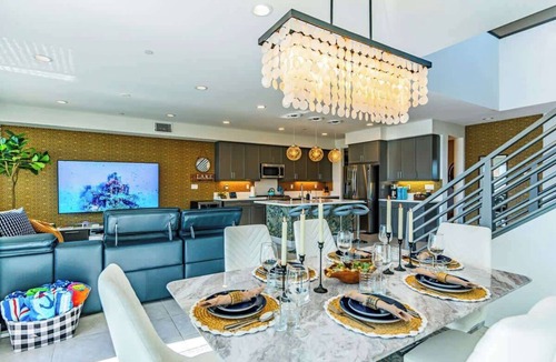Terra Lago House | Lakeside Living! WOW! Sleeps 10! 4 Primary Suites