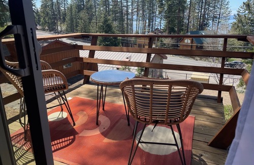 Lincoln Park Apartment | Lakeview Cave Rock Guest Suite - 2nd floor attached guest unit