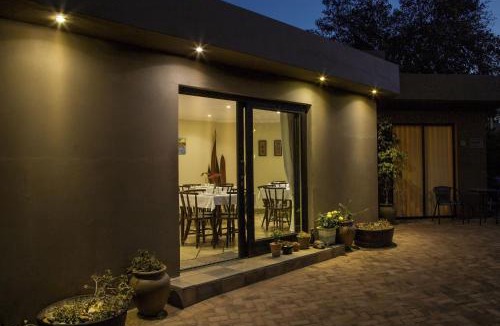 Humewood House | Lalapanzi Guest Lodge