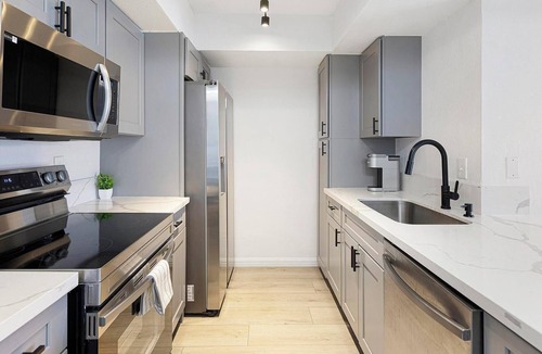 Las Vegas Apartment | Landing | Spectacular 2BD, Courtyard