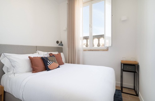 Santos Bed & Breakfast | Lapa Diplomatic Suite 2.2 by Feel Lisboa
