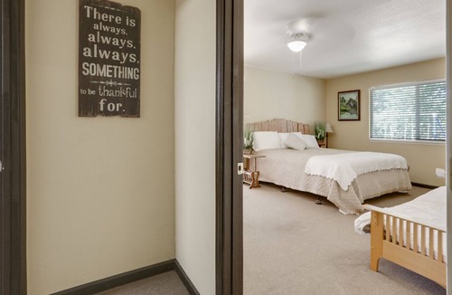 Miramonte Cabin | Large Cabin Home 10 Miles to Sequoia Kings Nat'l Park
