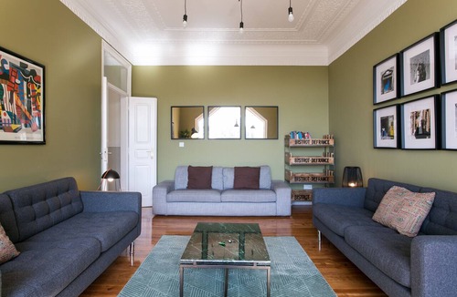 Principe Real Apartment | Large Central with View 3D by Central Hill