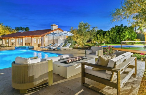 Palm Desert House | Large Estate 6 bds, Pickleball,Volleyball+BasketBall, Putting,Pingpong,Gameroom