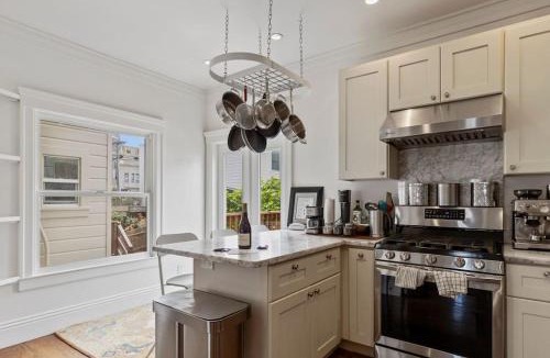 Central Richmond House | Large Family Home, Close to Golden Gate Park & Beaches