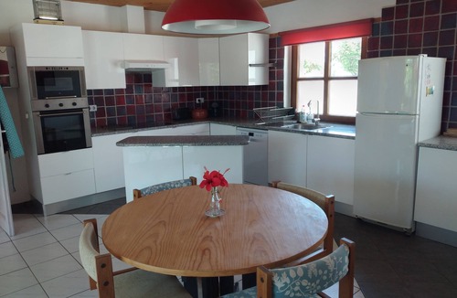 Tavira House | Large house, private pool, mature garden & parking, central Tavira