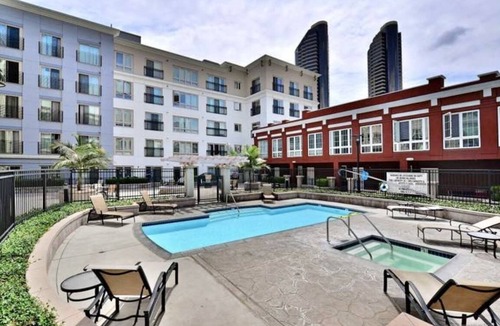 Pacific Terrace Condo | Large Luxury Downtown Condo: Pool, In-Unit Laundry, Parking, Walk Everywhere