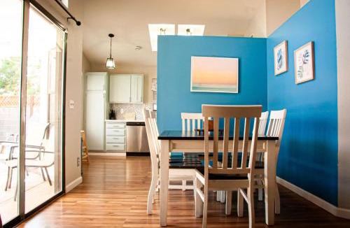 Paradise House | Large Pool & Patio Cozy Single Story Family House