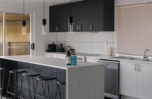 Labrador House | Large Waterfront Property with Magical Sunsets on the Gold Coast Australia