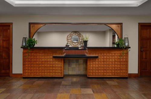 East Roseville Parkway Hotel | Larkspur Landing Extended Stay Suites Roseville