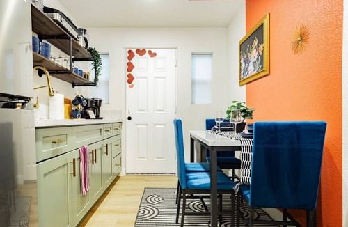 Gateway District House | Las Vegas Downtown Private Modern x2 Suite Retreat