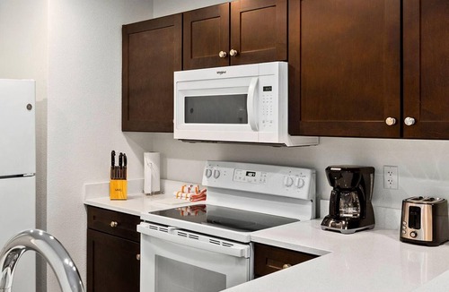 Las Vegas Resort | Las Vegas Escape with Spacious 2BR Deluxe Near the Strip