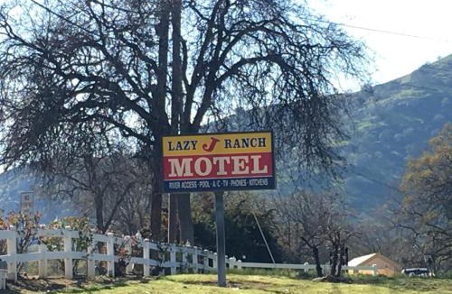 Three Rivers Hotel | Lazy J Ranch Motel