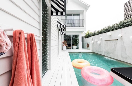 Gold Coast House | Le Palms - A Beach House, Pool