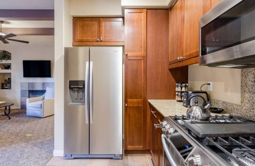 La Quinta Villa | Legacy Villas Resort Luxury Next to Paseo Fountain