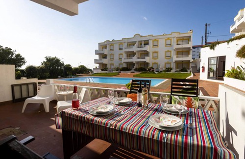 Mafra Apartment | Limipicos Apartment with pool