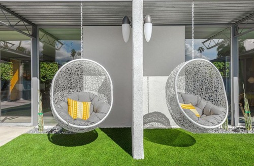 Warm Sands Hotel | Limon Palm Springs A Luxury Boutique Hotel