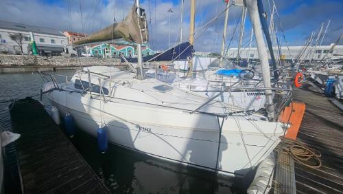 Parque das Nacoes Boat Rental | Lisboa Barco Ilinx Marina Parque das Nações