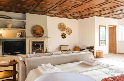 Oeiras Other | Lisbon Country Villa - Apartment with large double bed