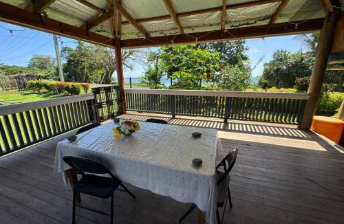 Matei House | Lisi's ocean Breeze Escape