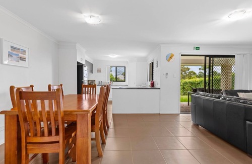 Little Mountain Apartment | Little Mountain 3BR Family Getaway by Housemark Escapes