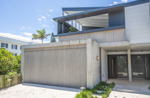 North Creek House | Location Location - Where the Beach Meets City Chic