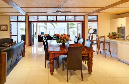 Tagaqe House | LomaniWai luxurious all-inclusive beachfront villa