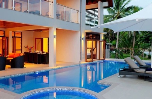 Tagaqe House | LomaniWai luxurious all-inclusive beachfront villa