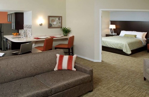 Sunnyvale Resort | Look No More! TWO Comfortable 2BR Suites, Outdoor Swimming Pool, Pets Allowed!