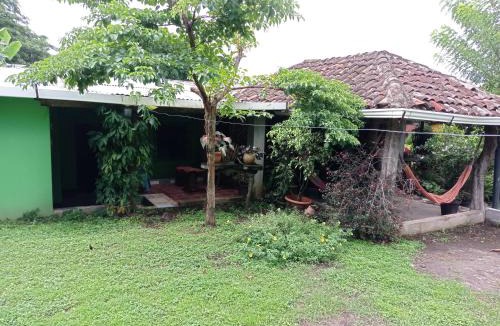 Moyogalpa Hostel | Loren's house