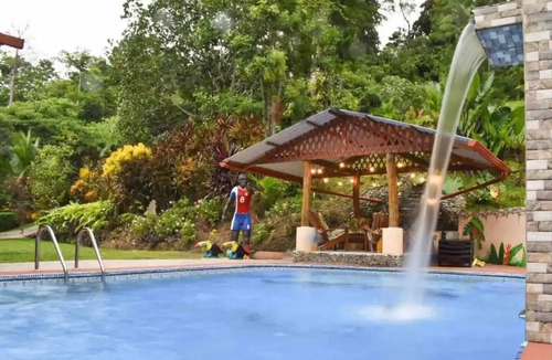 Puerto Viejo de Talamanca Cabin | Lovely Home in Puerto Viejo, Costa Rica. Local Caribbean Authentic Propertyn