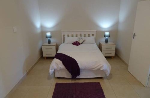 Wavecrest Apartment | Lovely 2-bedroom apartment with free parking on premises