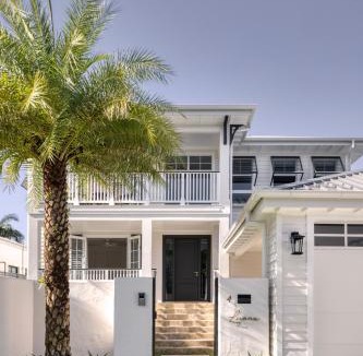 Burleigh Heads House | Luana