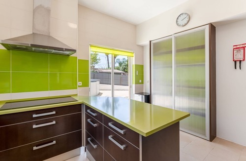 Alcalar House | Luminosa V3 c/Piscina by Lovelystay