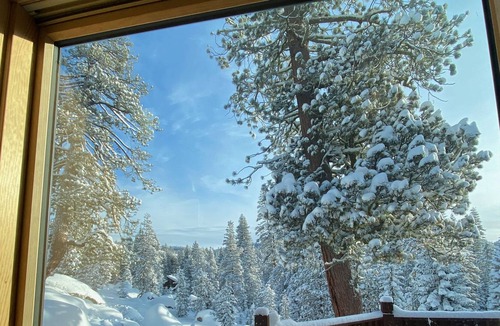 Bear Valley House | Lux 4 Bedroom Mountain Home W/ Sauna & Jacuzzi Tub