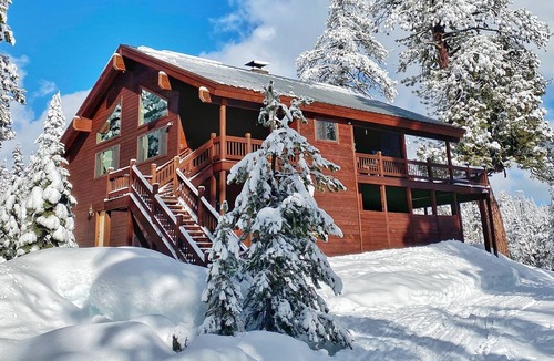 Bear Valley House | Lux 4 Bedroom Mountain Home W/ Sauna & Jacuzzi Tub